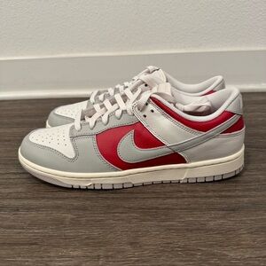 Nike Dunk Low sz 10.5, 11